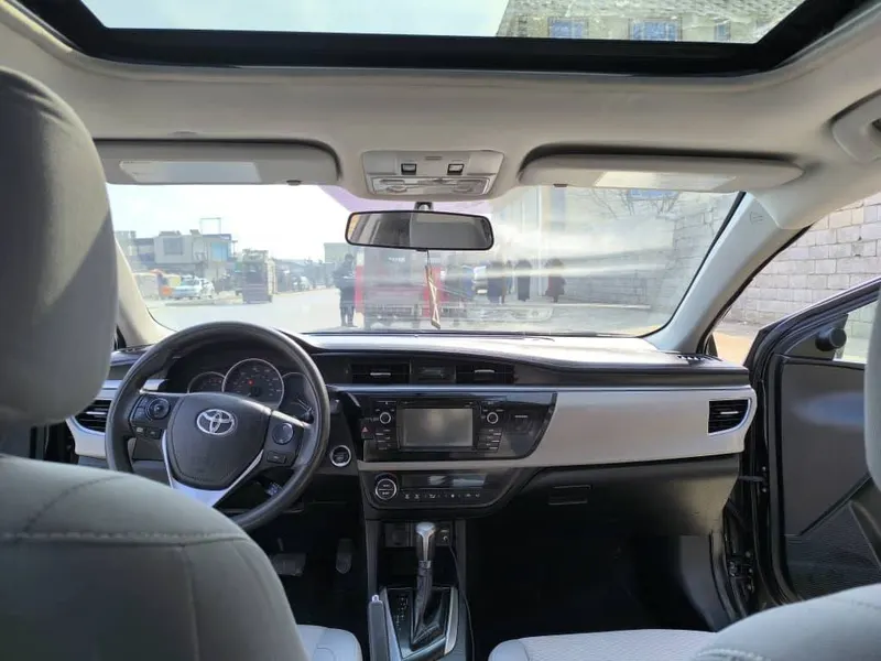 Toyota Corolla LE 2015 (3)