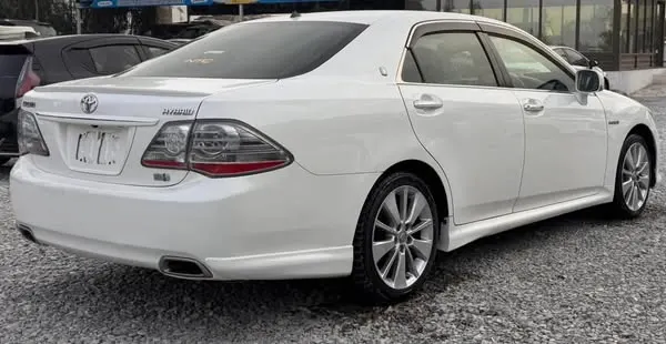 Toyota Crown 2009 (2)