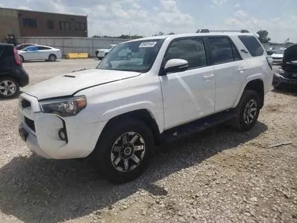 Toyota 4Runner 2017 (1)