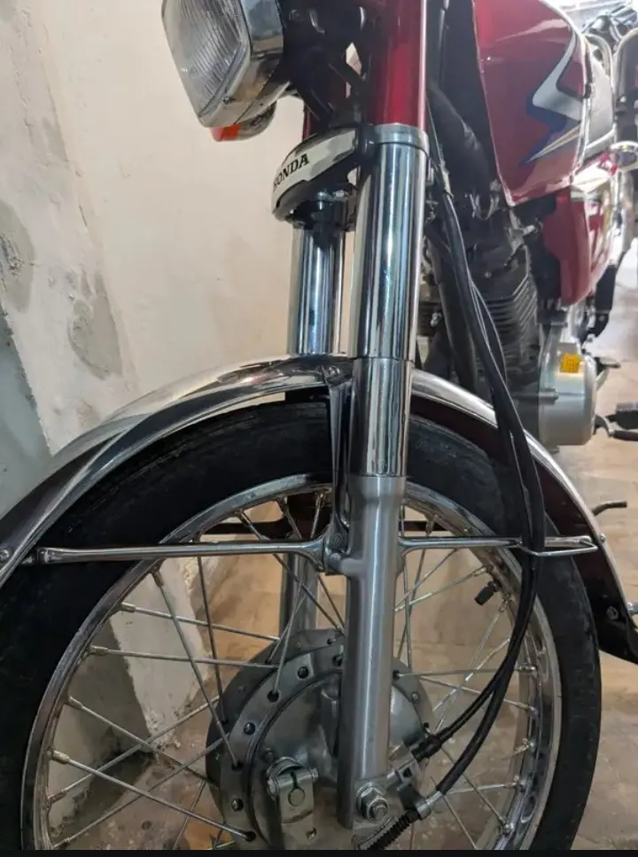 Honda CG-125 (6)