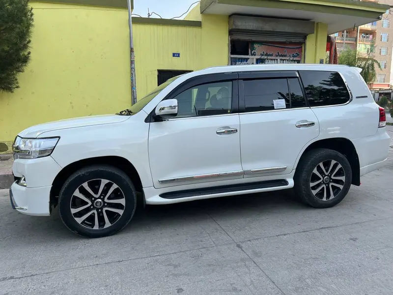 Toyota Land Cruiser 2008 (2)