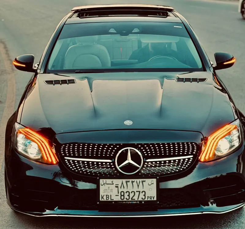 Mercedes-Benz 2017 (1)
