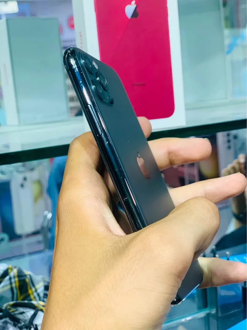 iPhone 11 pro (2)