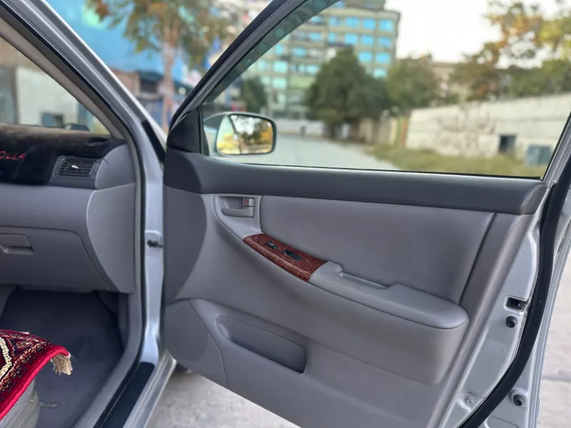 Toyota Corolla 2005 (7)