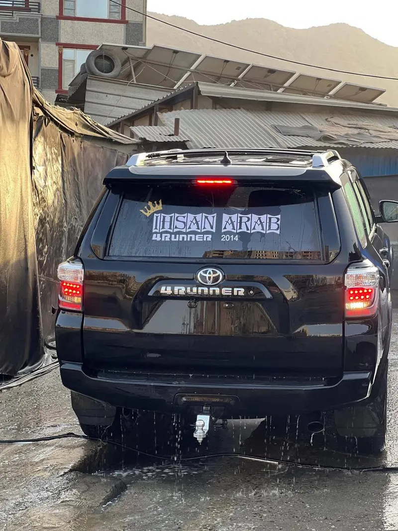 Toyota 4 Runner 2014 (3)