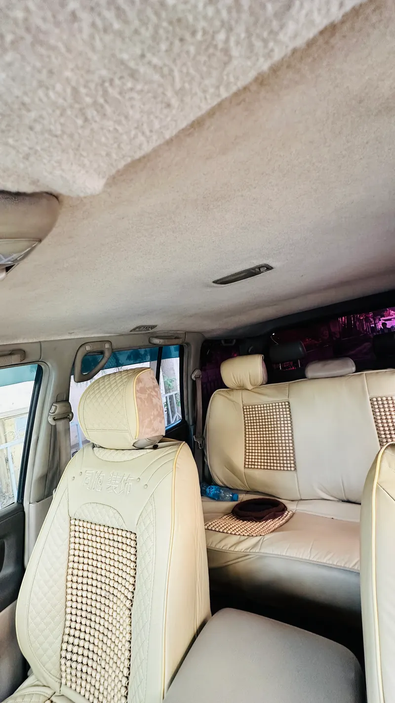 Toyota Land Cruiser 2002 (6)