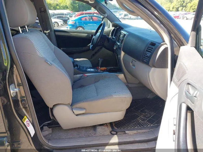 Toyota 4 Runner 2009 (4)