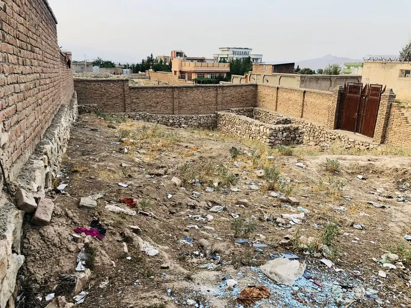 دیوال لرونکی ځمکه د پلورنې لپاره، 4 بسوه، مارشال سړک، ناحیه 17، کابل (2)