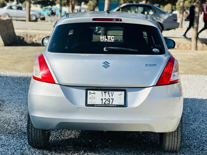Suzuki Swift 2012 (5)
