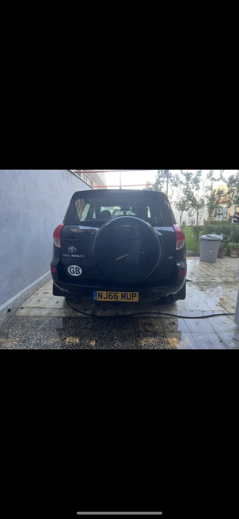 Toyota RAV4 (2)