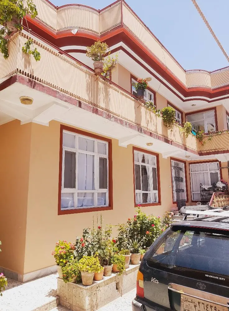 2.5-storey house for sale, 9 rooms, 300 m² (1)