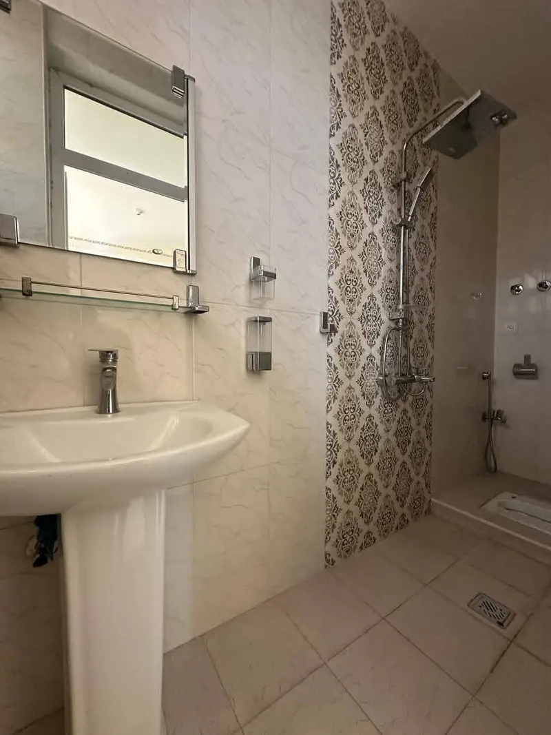 Apartment for rent, 4 rooms, 200 m², 3rd floor, near the airport, Kabul (7)