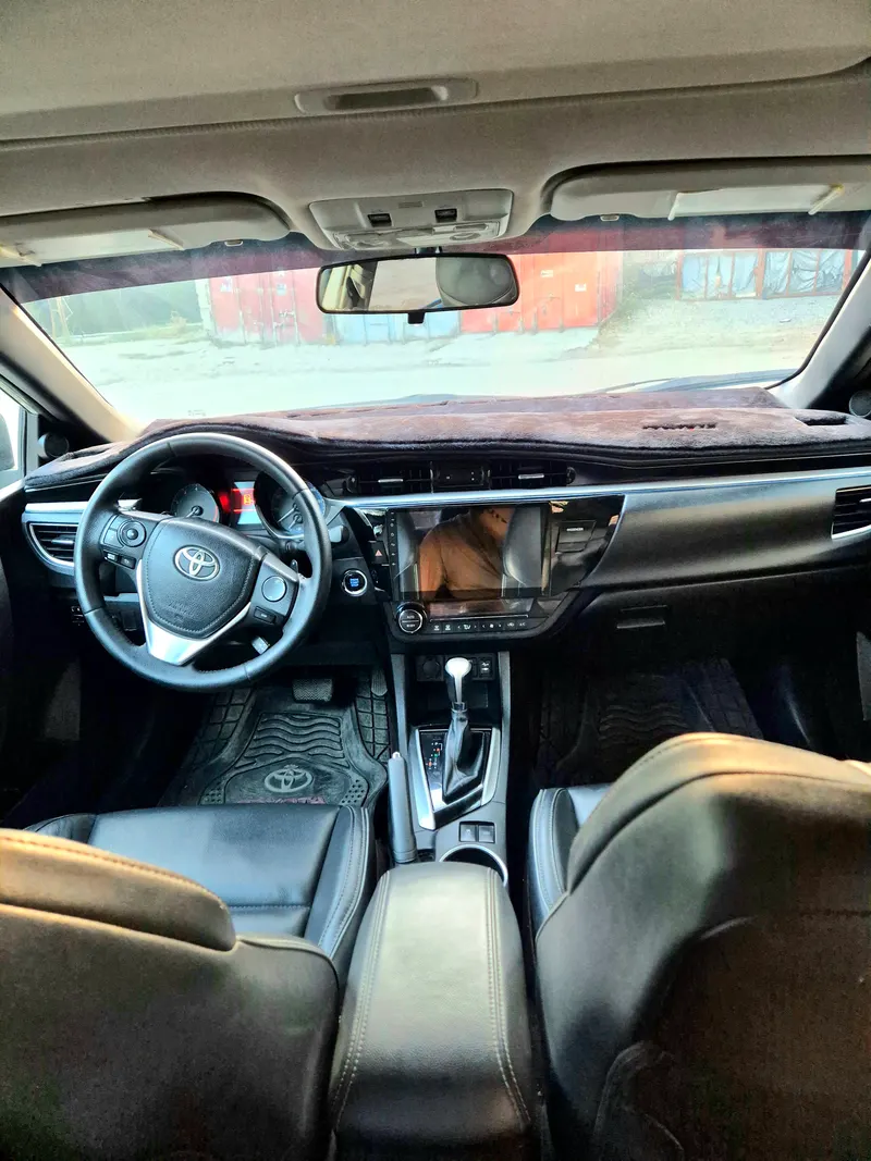 Toyota Corolla 2015 (4)