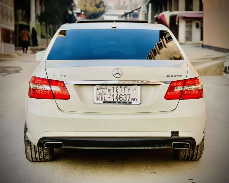 Mercedes-Benz 2010 (3)