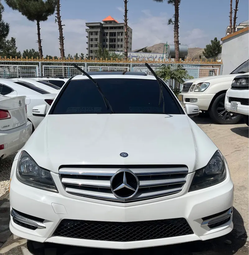 Mercedes-Benz 2013 (1)