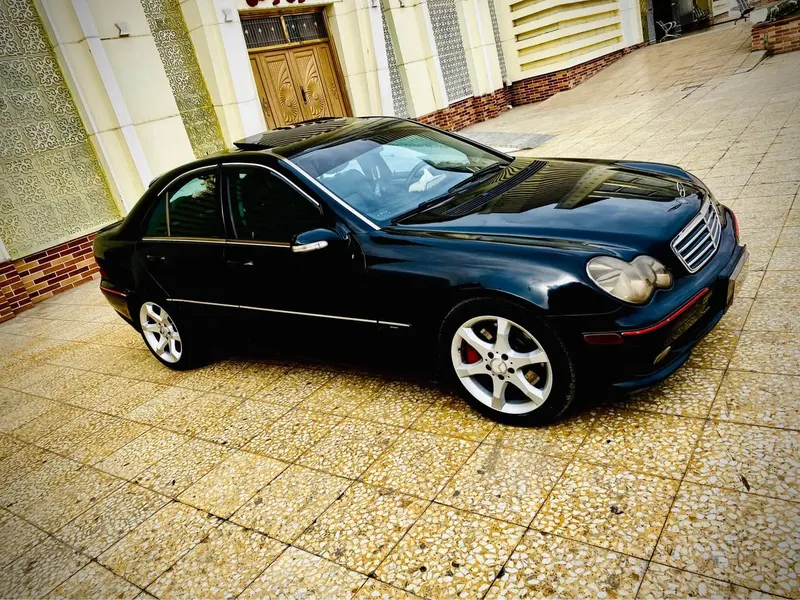 Mercedes-Benz 2005 (2)