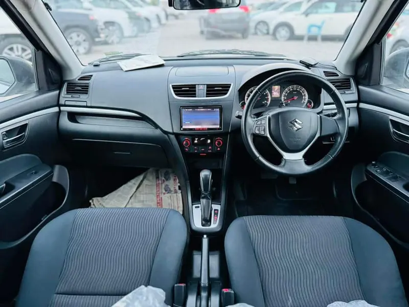 Suzuki Swift 2010 (4)