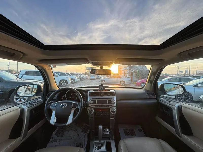 Toyota 4Runner Limited 2010 (4)
