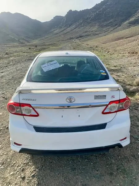Toyota Corolla 2012 (2)