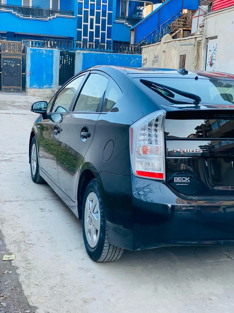 Toyota Prius 2010 (2)