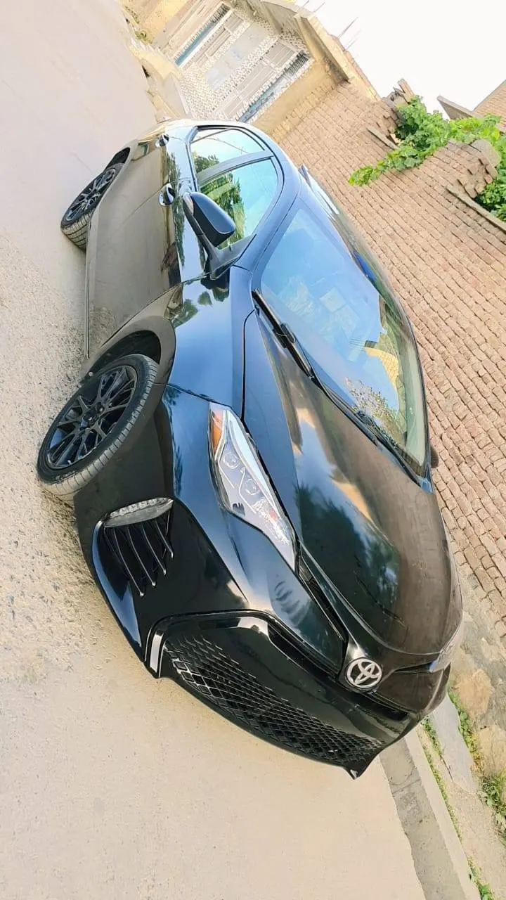 Toyota Corolla 2016 (2)