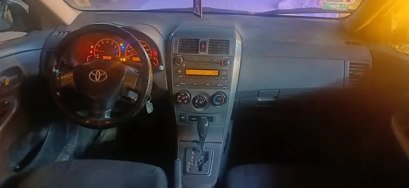Toyota Corolla 2009 (4)