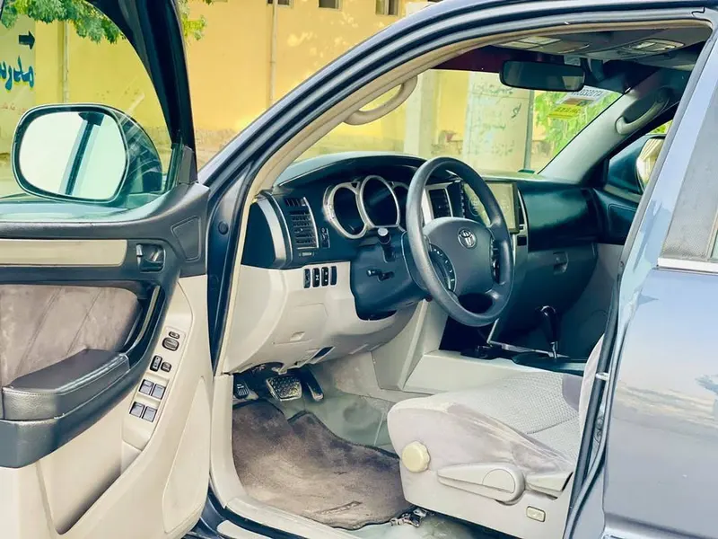 Toyota 4 Runner 2005 (4)
