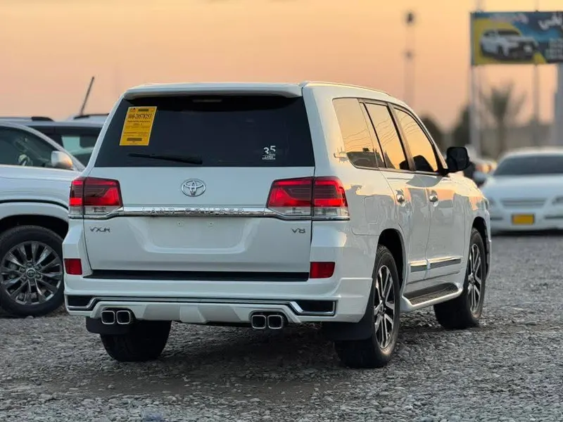 Toyota Land Cruiser 2008 (3)