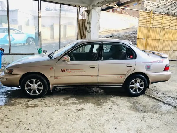 1997 Toyota - Like New! (2)