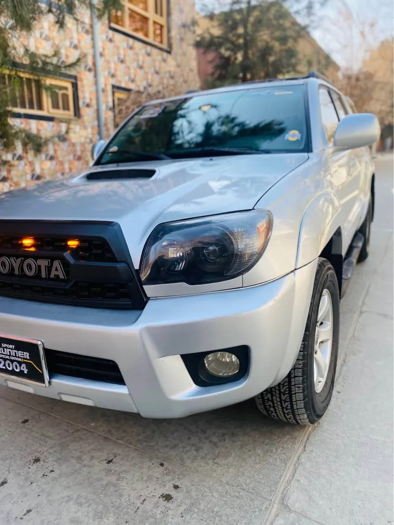 Toyota 4 Runner 2004 (2)