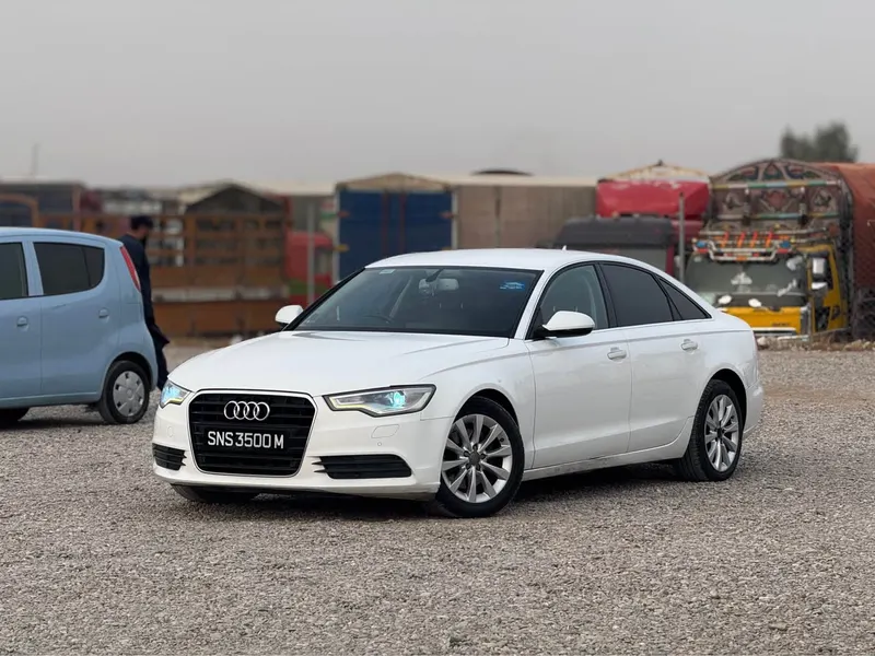 Audi A6 2015 (2)