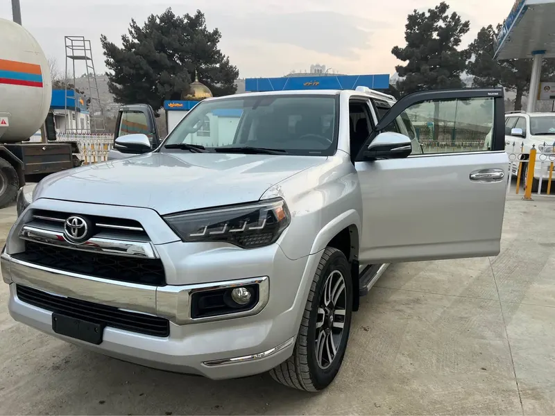 Toyota 4Runner Limited 2014 (1)