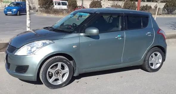 Suzuki Swift 2011 (2)