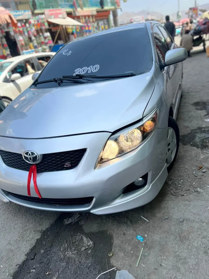 Toyota Corolla 2010 (2)