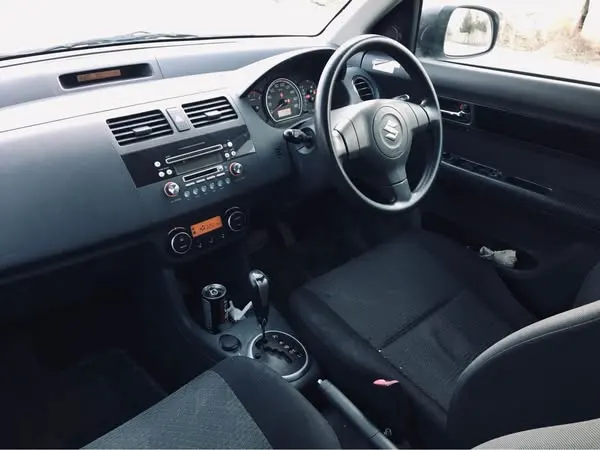 Suzuki Swift 2008 (4)