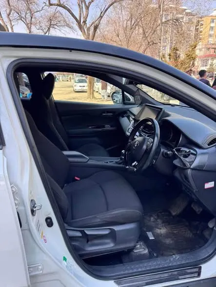 Toyota CHR 2017 (4)