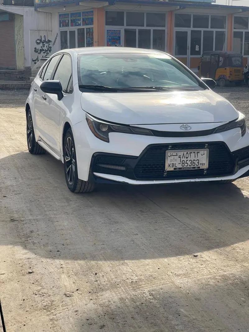 Toyota Corolla 2020 (2)