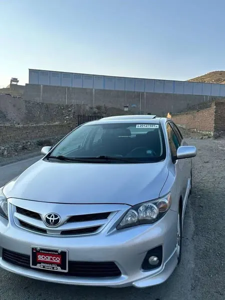 Toyota Corolla 2012 (1)