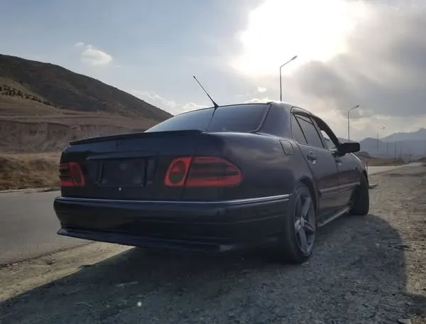 Mercedes-Benz AMG 1998 (2)