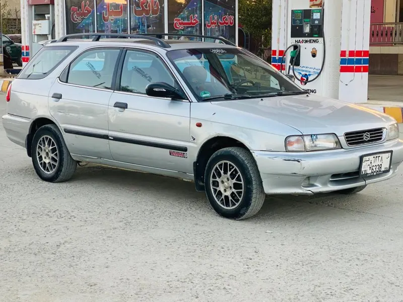 Suzuki Baleno 1997 (2)