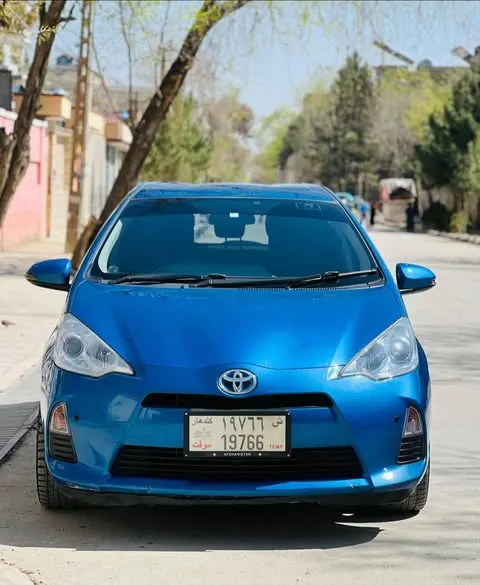 تویوتا اکوا 2012 (2)