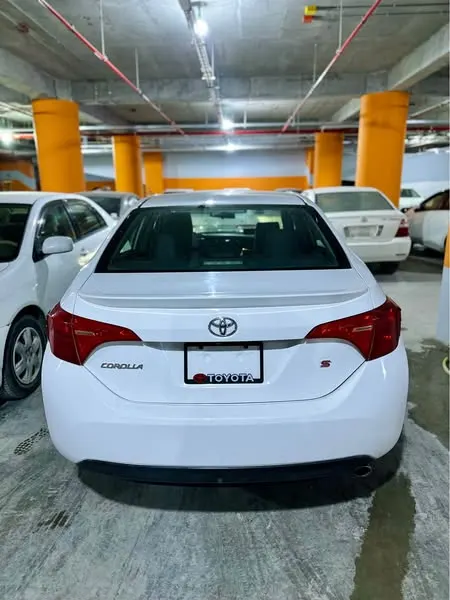 Toyota Corolla 2018 (3)