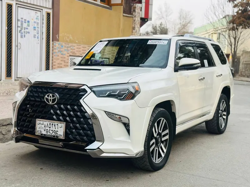 Toyota 4Runner 2016 (1)