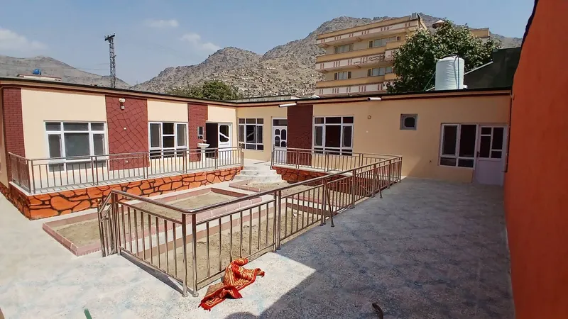 House for sale, 4 rooms, 300 m², Sarak-e Naw, District 7, Kabul (1)