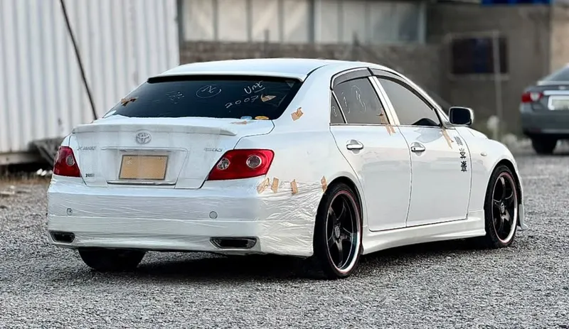Toyota Mark X 2005 (2)