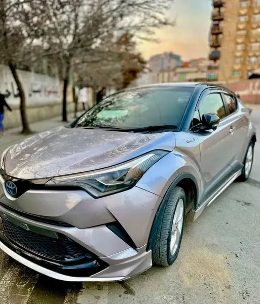 Toyota C-HR 2018 (2)