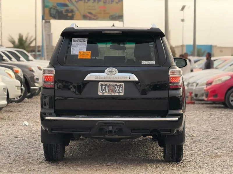 Toyota 4Runner 2011 (3)