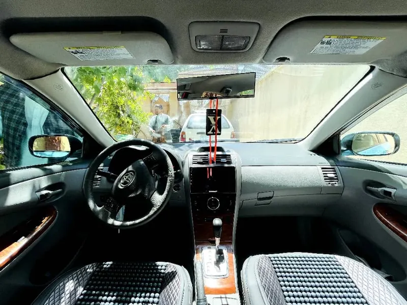 Toyota Corolla 2010 (3)