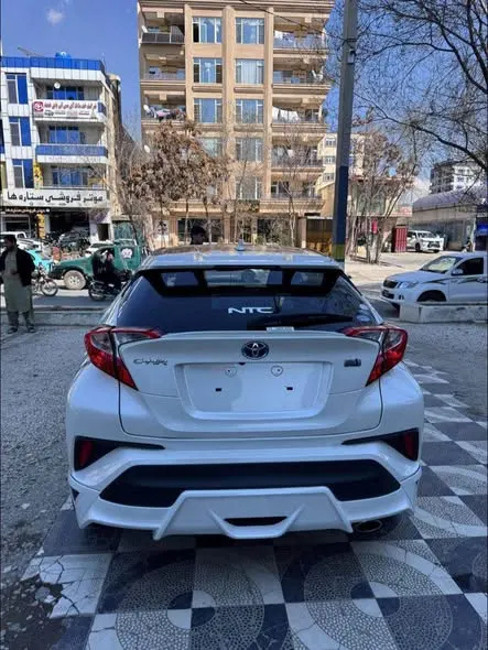 Toyota CHR 2017 (3)