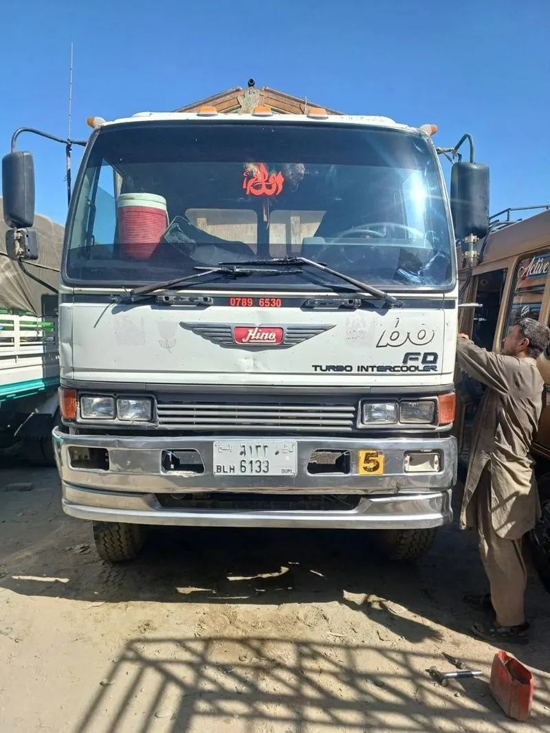 Hino Dump Truck 1993 (2)